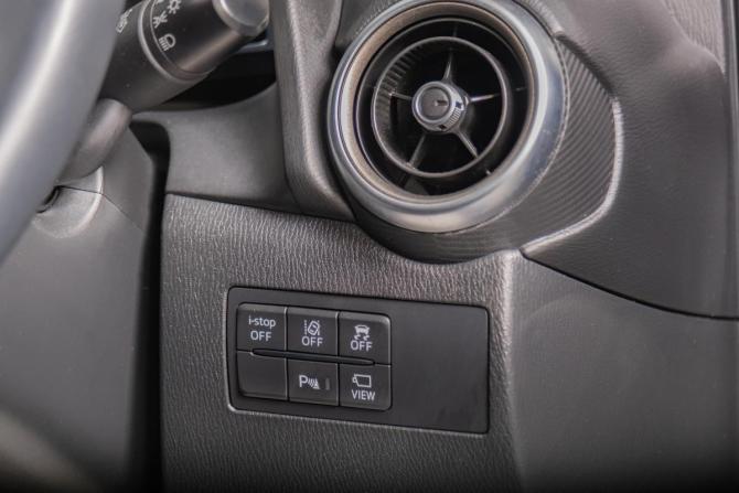 Mazda 2 III (DJ) Рестайлинг с пробегом 2021 года, цена 1 379 000 рублей, 44469 км, хэтчбек, Автокод Объявления