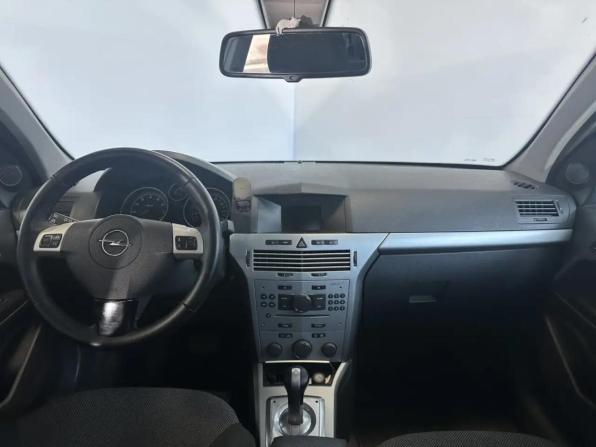 Opel Astra H Рестайлинг с пробегом 2011 года, цена 570 000 рублей, 244914 км, хэтчбек, Автокод Объявления