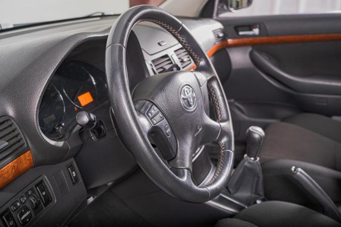 Toyota Avensis II Рестайлинг с пробегом 2007 года, цена 839 000 рублей, 298000 км, седан, Автокод Объявления