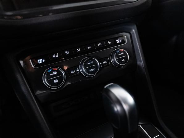 Volkswagen Tiguan II с пробегом 2019 года, цена 2 788 000 рублей, 59677 км, внедорожник, Автокод Объявления