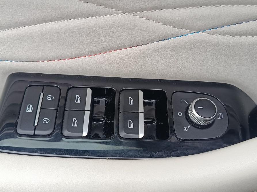 Geely Monjaro I Москва  - изображение 15