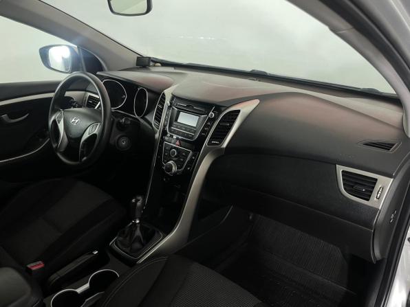 Hyundai i30 II с пробегом 2013 года, цена 890 000 рублей, 115000 км, хэтчбек, Автокод Объявления