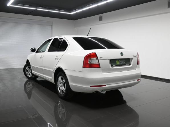 Skoda Octavia II (A5) Рестайлинг с пробегом 2013 года, цена 1 095 000 рублей, 137814 км, лифтбек, Автокод Объявления