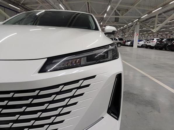 Changan Lamore с пробегом 2023 года, цена 2 190 000 рублей, 16174 км, седан, Автокод Объявления