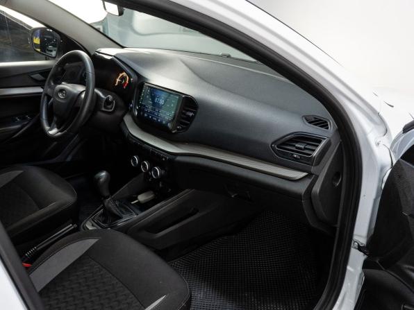 Lada (ВАЗ) Vesta I Рестайлинг (NG) с пробегом 2024 года, цена 1 200 000 рублей, 42356 км, седан, Автокод Объявления