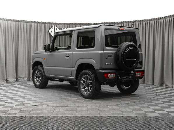 Suzuki Jimny IV с пробегом 2025 года, цена 2 750 000 рублей, 6503 км, внедорожник, Автокод Объявления