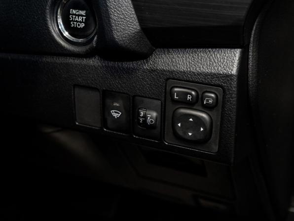 Toyota Auris II с пробегом 2013 года, цена 1 260 000 рублей, 84085 км, хэтчбек, Автокод Объявления