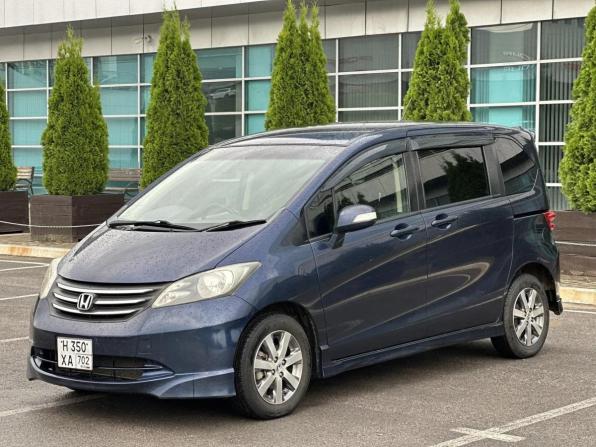 Honda Freed I с пробегом 2008 года, цена 989 000 рублей, 125000 км, компактвэн, Автокод Объявления