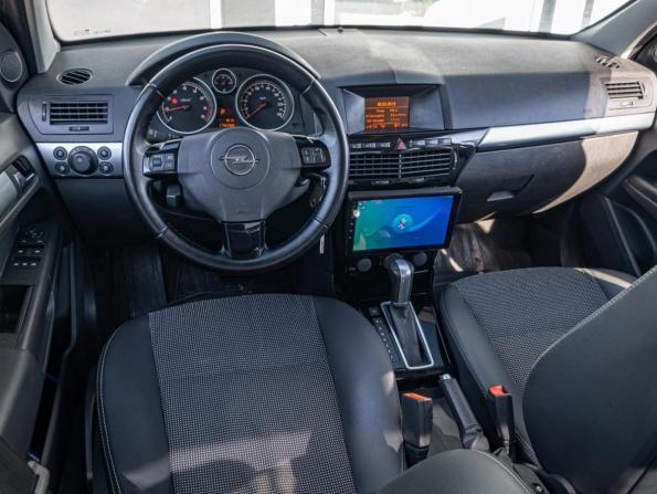 Opel Astra H Рестайлинг с пробегом 2012 года, цена 780 000 рублей, 179268 км, седан, Автокод Объявления