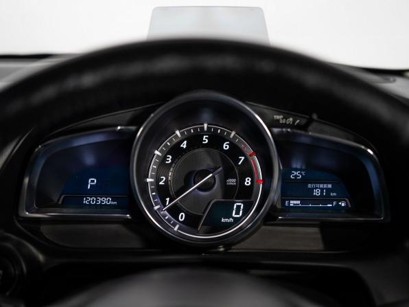 Mazda Demio IV (DJ) с пробегом 2016 года, цена 895 000 рублей, 120390 км, хэтчбек, Автокод Объявления