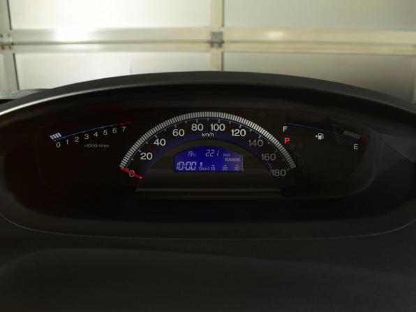 Honda Freed I Рестайлинг с пробегом 2013 года, цена 1 059 995 рублей, 168594 км, компактвэн, Автокод Объявления