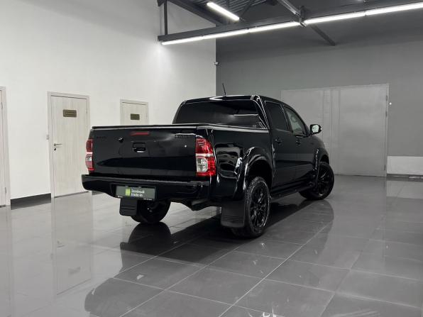 Toyota Hilux VII Рестайлинг с пробегом 2015 года, цена 2 395 000 рублей, 321277 км, offers.body_type.unknown, Автокод Объявления