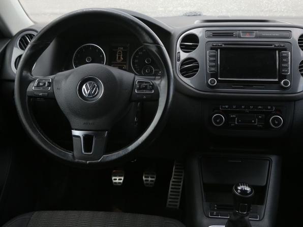 Volkswagen Tiguan I Рестайлинг с пробегом 2012 года, цена 953 000 рублей, 228900 км, внедорожник, Автокод Объявления