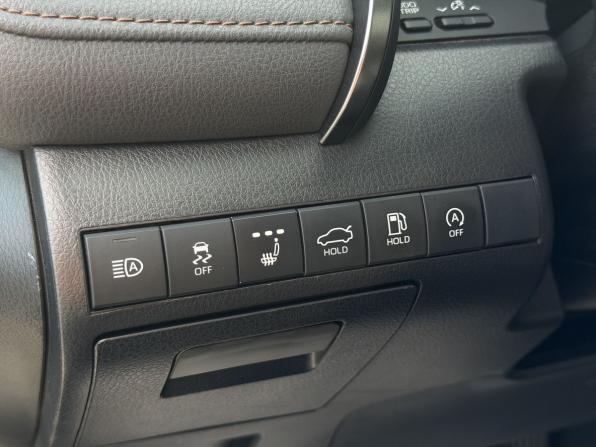 Toyota Camry VIII (XV70) Рестайлинг с пробегом 2023 года, цена 3 600 000 рублей, 34434 км, седан, Автокод Объявления
