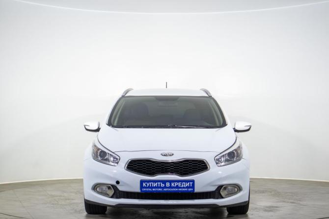 Kia Ceed II с пробегом 2013 года, цена 749 000 рублей, 200000 км, универсал, Автокод Объявления