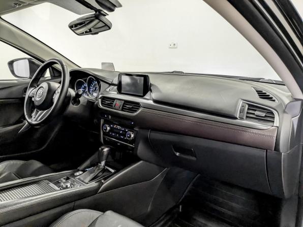 Mazda 6 III (GJ) Рестайлинг с пробегом 2015 года, цена 1 690 000 рублей, 162037 км, седан, Автокод Объявления