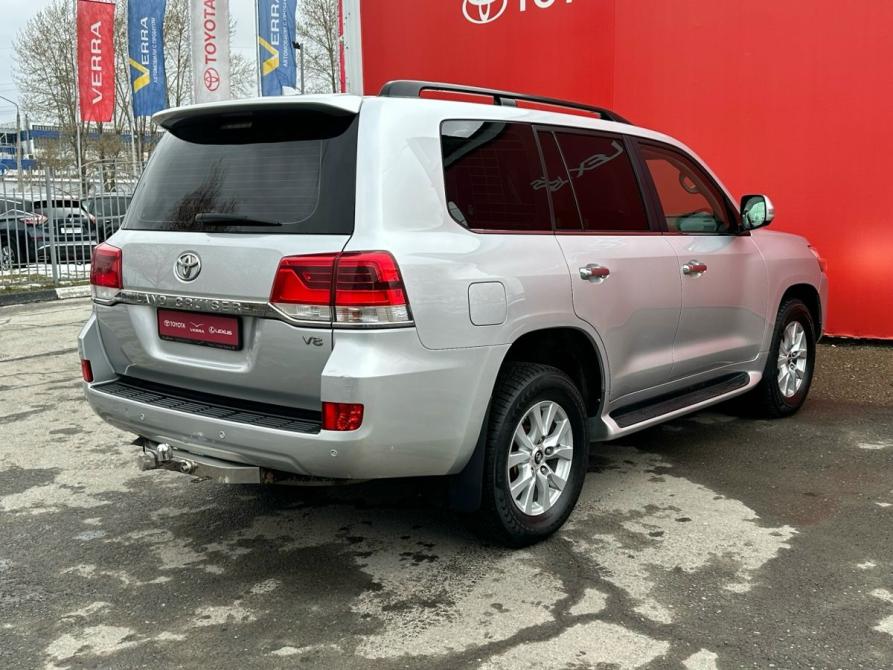 Toyota Land Cruiser 200 Series Рестайлинг 2 Пермь  - изображение 6