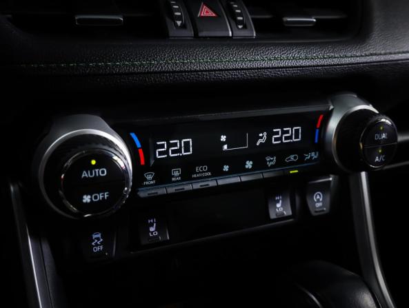 Toyota RAV4 V (XA50) с пробегом 2024 года, цена 3 890 000 рублей, 17800 км, внедорожник, Автокод Объявления