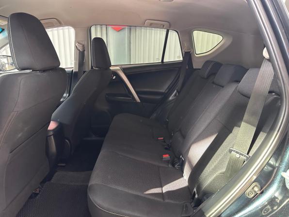 Toyota RAV4 IV (XA40) Рестайлинг с пробегом 2017 года, цена 2 447 000 рублей, 133707 км, внедорожник, Автокод Объявления
