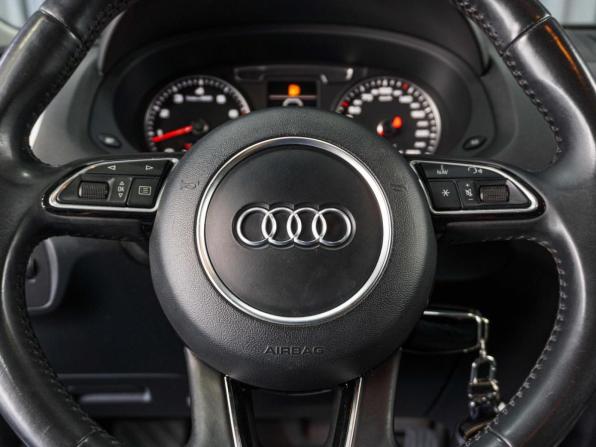 Audi Q3 I (8U) Рестайлинг с пробегом 2016 года, цена 2 059 000 рублей, 115165 км, внедорожник, Автокод Объявления