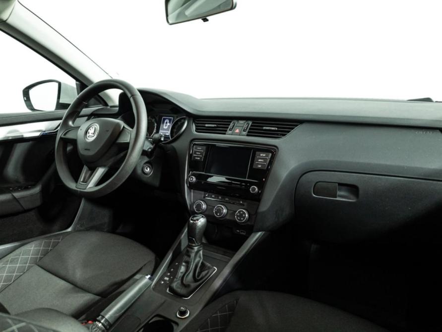 Skoda Octavia III (A7) Рестайлинг Санкт-Петербург  - изображение 9