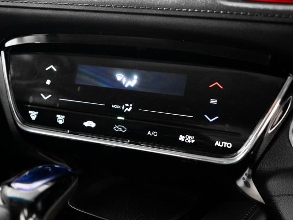 Honda Vezel I с пробегом 2014 года, цена 1 495 000 рублей, 141235 км, внедорожник, Автокод Объявления