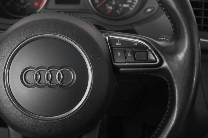 Audi Q3 I (8U) с пробегом 2011 года, цена 1 349 000 рублей, 225000 км, внедорожник, Автокод Объявления