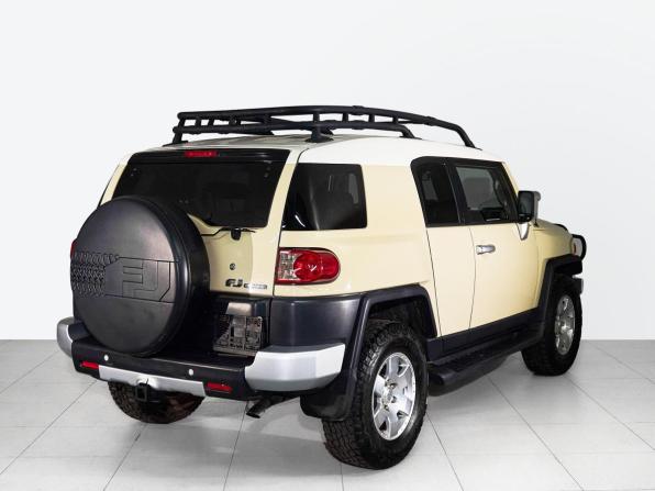 Toyota FJ Cruiser с пробегом 2008 года, цена 2 587 200 рублей, 198000 км, внедорожник, Автокод Объявления