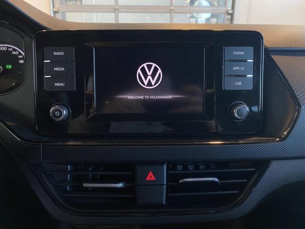 Volkswagen Polo VI с пробегом 2021 года, цена 1 550 000 рублей, 82945 км, лифтбек, Автокод Объявления