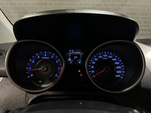 Hyundai Avante V с пробегом 2011 года, цена 880 000 рублей, 243276 км, седан, Автокод Объявления