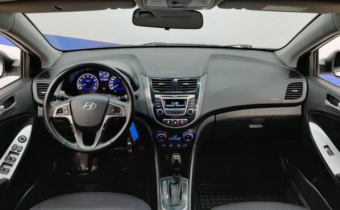 Hyundai Solaris I Рестайлинг с пробегом 2015 года, цена 1 090 000 рублей, 121506 км, седан, Автокод Объявления