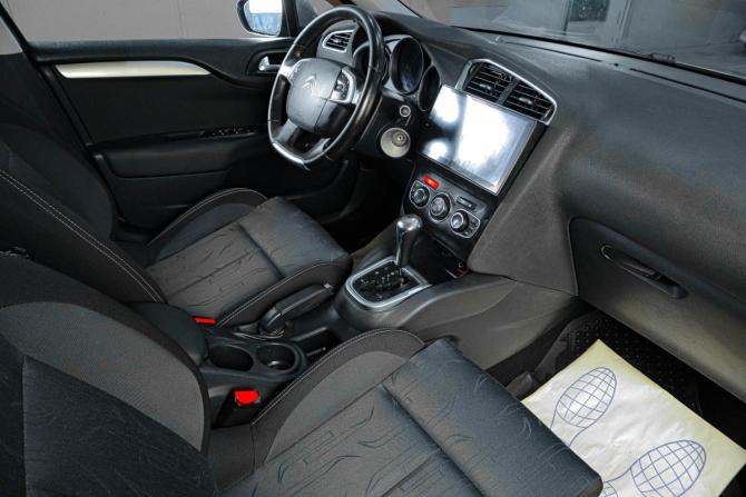 Citroen C4 II с пробегом 2012 года, цена 659 000 рублей, 200000 км, хэтчбек, Автокод Объявления