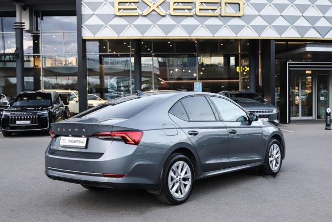 Skoda Octavia IV (A8) с пробегом 2022 года, цена 2 789 000 рублей, 146105 км, лифтбек, Автокод Объявления