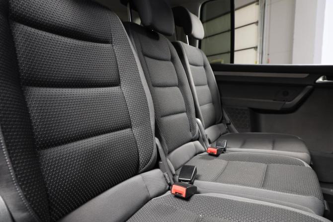 Volkswagen Touran I Рестайлинг 2 с пробегом 2012 года, цена 1 249 000 рублей, 106000 км, компактвэн, Автокод Объявления