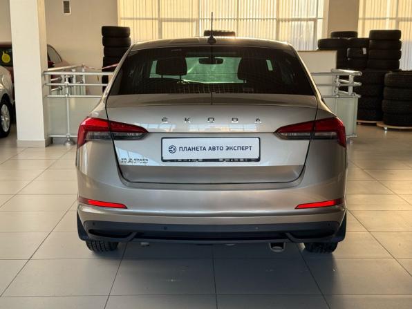 Skoda Rapid II с пробегом 2021 года, цена 1 560 000 рублей, 83869 км, лифтбек, Автокод Объявления