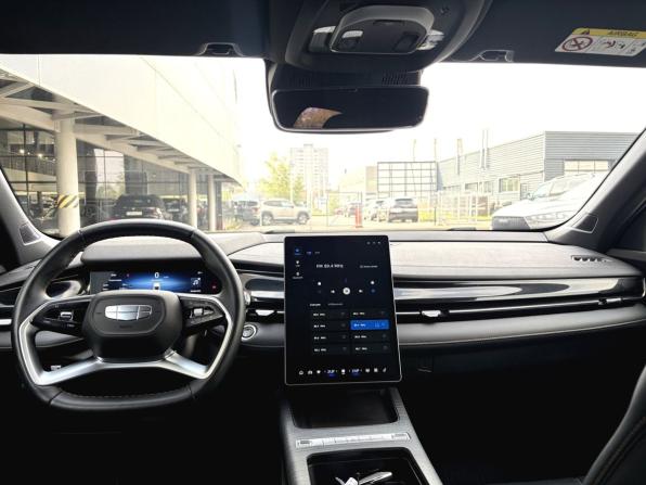 Geely Preface I с пробегом 2024 года, цена 2 469 000 рублей, 54460 км, седан, Автокод Объявления