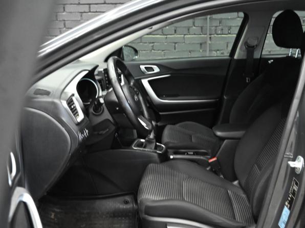 Kia Ceed III с пробегом 2018 года, цена 1 770 000 рублей, 42233 км, хэтчбек, Автокод Объявления