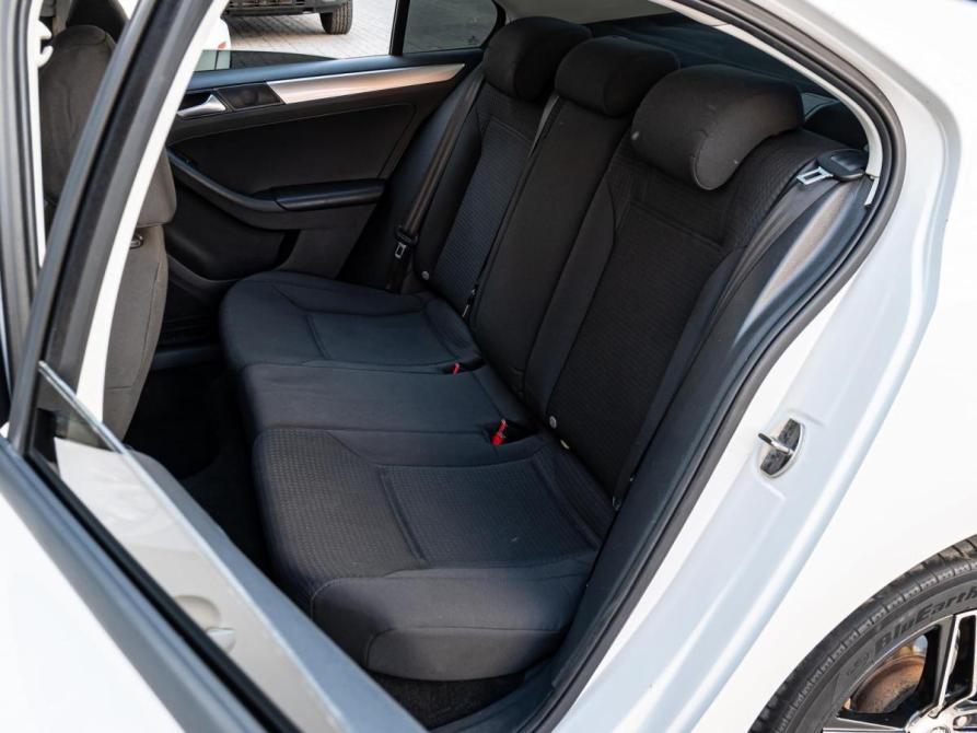 Volkswagen Jetta VI Рестайлинг Краснодар  - изображение 9