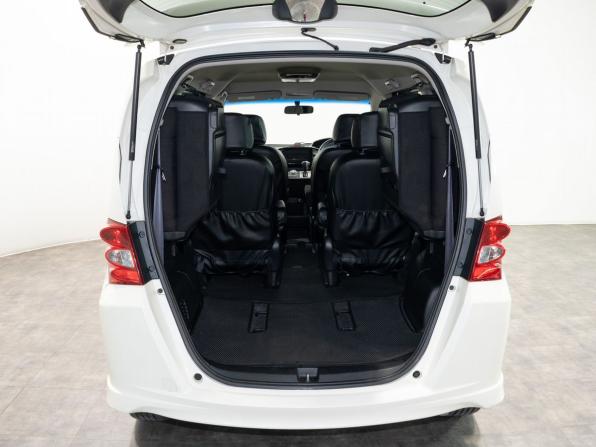 Honda Freed I с пробегом 2010 года, цена 1 150 000 рублей, 109288 км, компактвэн, Автокод Объявления
