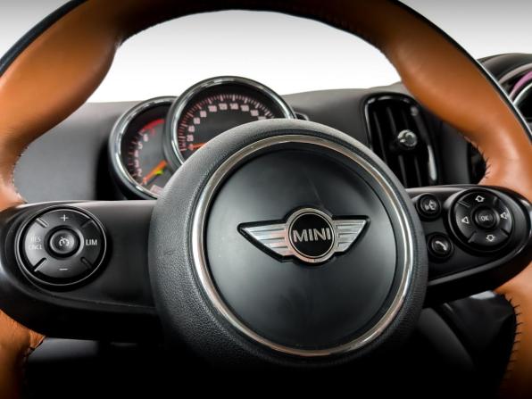 Mini Countryman II с пробегом 2018 года, цена 2 600 000 рублей, 28859 км, внедорожник, Автокод Объявления