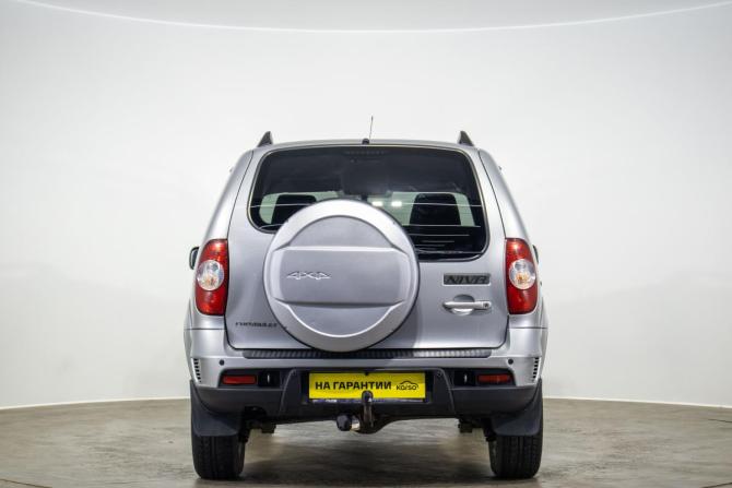 Chevrolet Niva I Рестайлинг с пробегом 2019 года, цена 849 000 рублей, 92000 км, внедорожник, Автокод Объявления