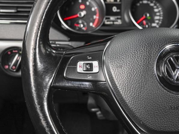 Volkswagen Jetta VI Рестайлинг с пробегом 2016 года, цена 1 455 000 рублей, 164171 км, седан, Автокод Объявления