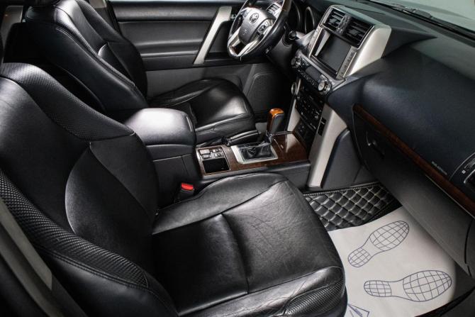 Toyota Land Cruiser Prado 150 Series с пробегом 2010 года, цена 2 439 000 рублей, 268000 км, внедорожник, Автокод Объявления