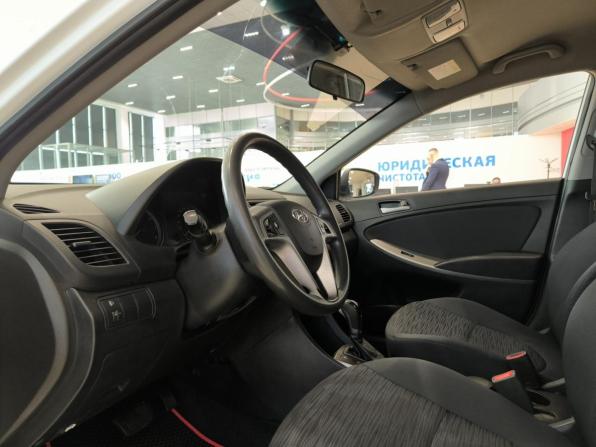 Hyundai Solaris I Рестайлинг с пробегом 2016 года, цена 1 250 000 рублей, 93573 км, седан, Автокод Объявления