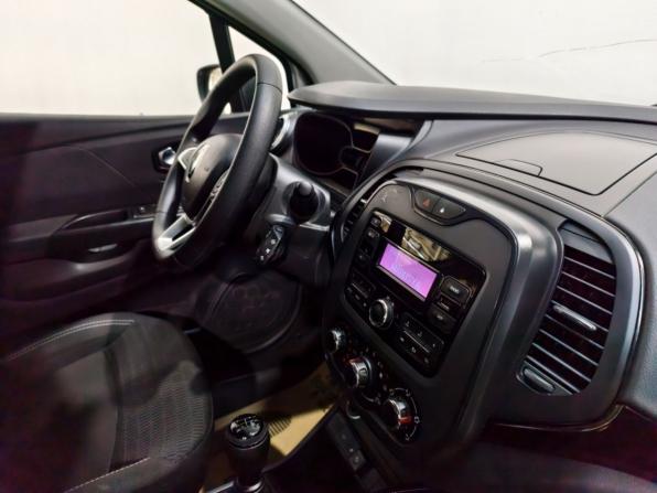 Renault Kaptur I Рестайлинг с пробегом 2021 года, цена 1 572 300 рублей, 109909 км, внедорожник, Автокод Объявления