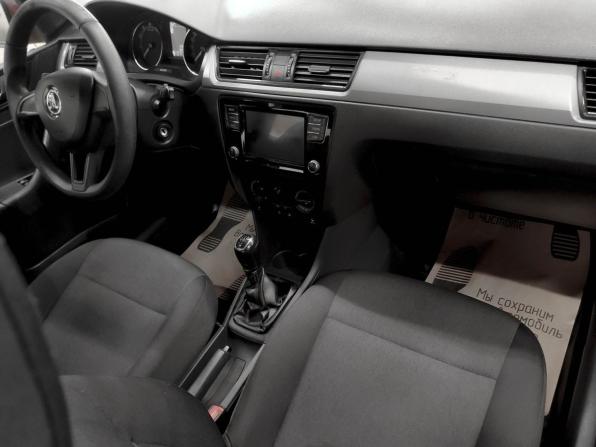 Skoda Rapid I Рестайлинг с пробегом 2017 года, цена 980 000 рублей, 134159 км, лифтбек, Автокод Объявления