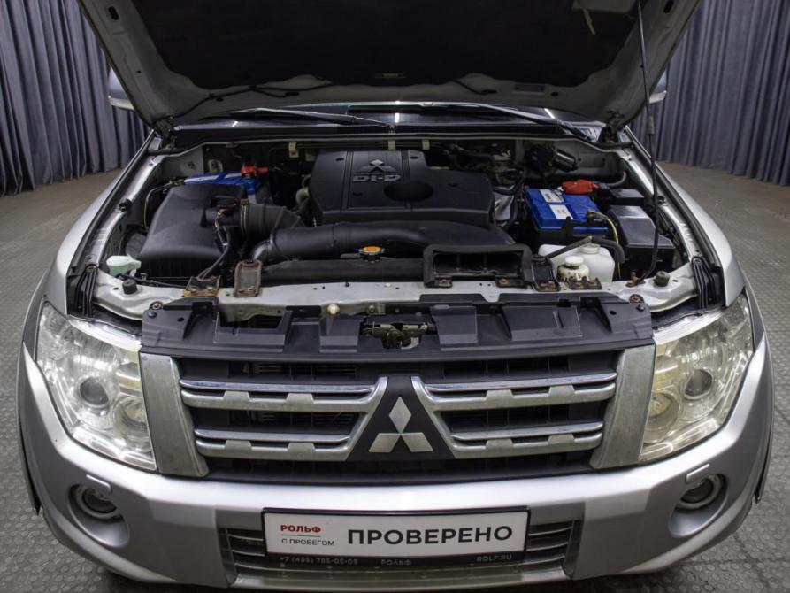 Mitsubishi Pajero IV Рестайлинг 1 Москва  - изображение 9