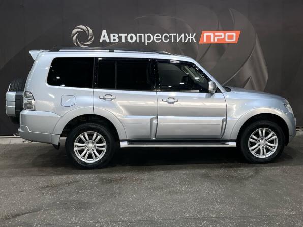 Mitsubishi Pajero IV Рестайлинг 1 с пробегом 2014 года, цена 2 075 000 рублей, 267613 км, внедорожник, Автокод Объявления