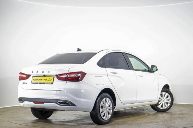 Lada (ВАЗ) Vesta I Рестайлинг (NG) с пробегом 2023 года, цена 1 349 000 рублей, 58500 км, седан, Автокод Объявления