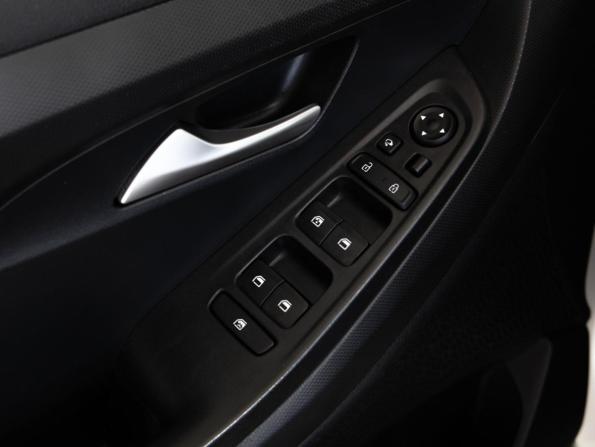 Hyundai Creta II с пробегом 2021 года, цена 2 449 000 рублей, 32872 км, внедорожник, Автокод Объявления